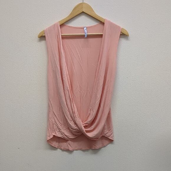 Azules Pink Tank Top with Sleek‎ Design size small - Picture 2 of 5